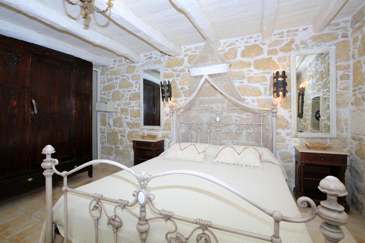 Villa Oasis Kamilári Kültér fotó