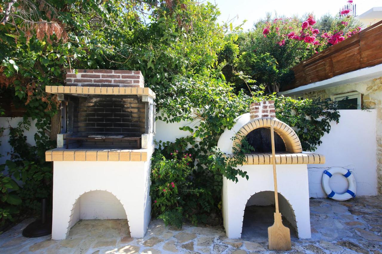 Villa Oasis Kamilári Kültér fotó